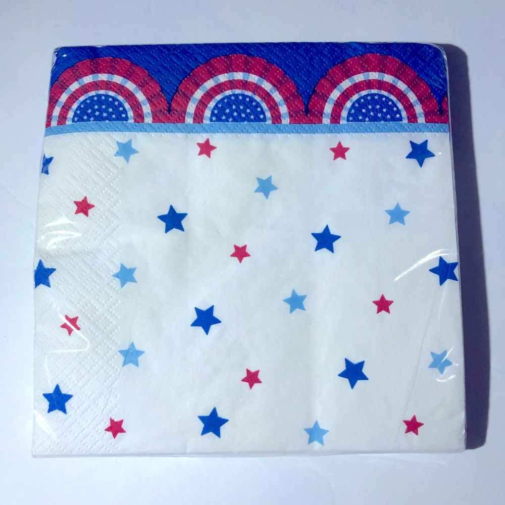 🎈$2 bundled🎈NEW Patriotic Paper Napkins Party Supply 16ct White Blue Red